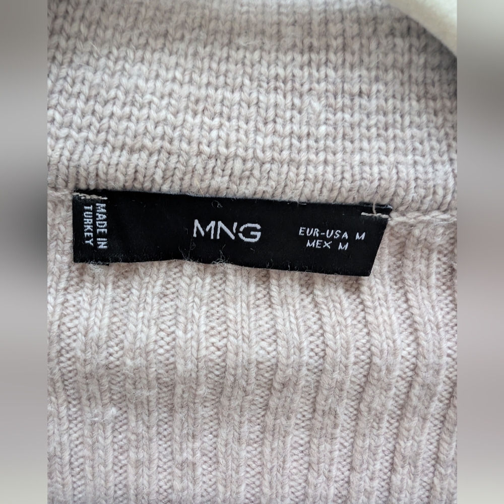✨ Mango Knit Top - Picture 3 of 3